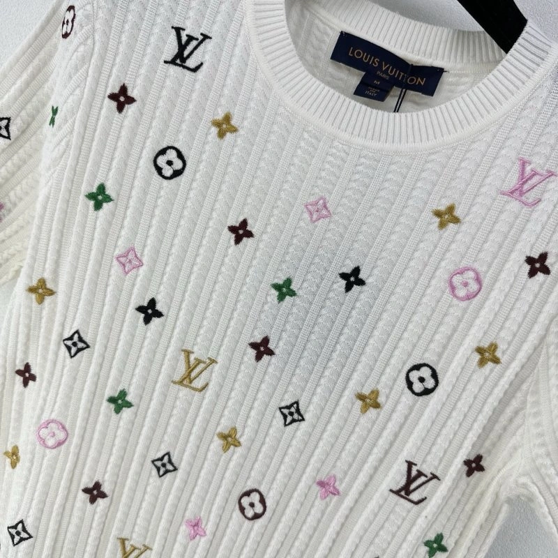 Supportive Louis Vuitton T-Shirts 130436