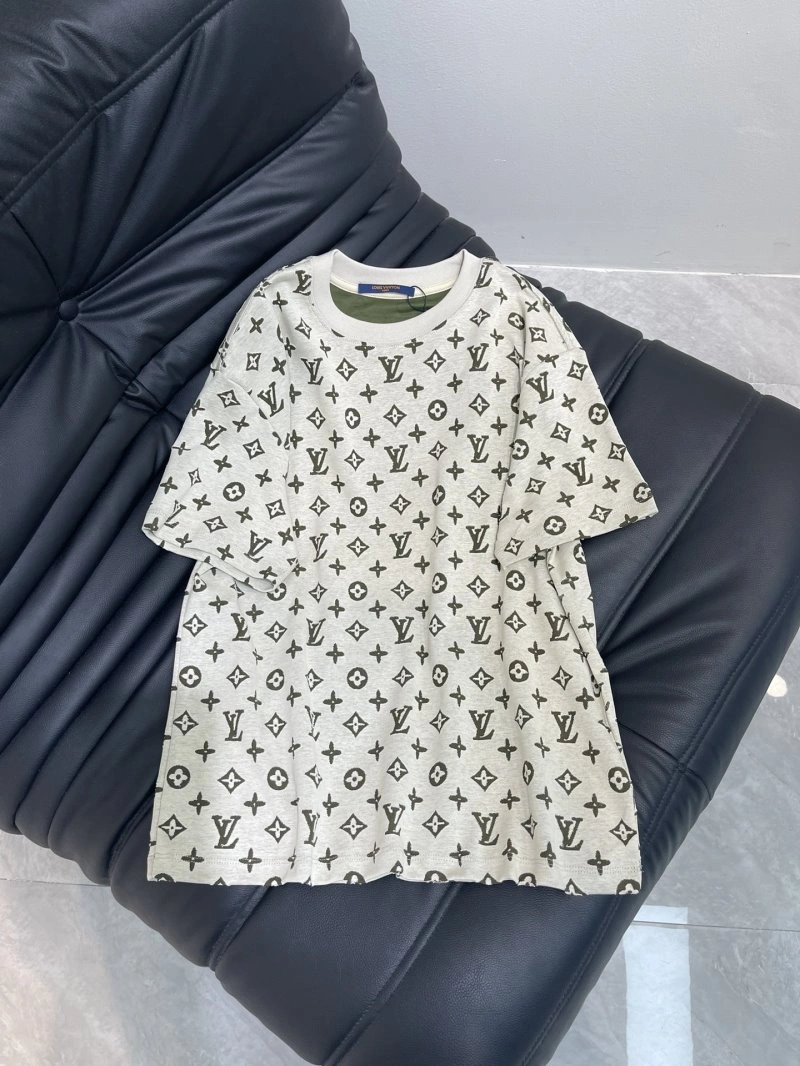 FreshLook Louis Vuitton T-Shirts 130437