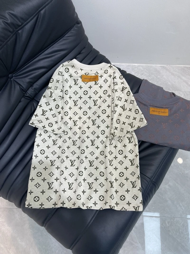 FreshLook Louis Vuitton T-Shirts 130437