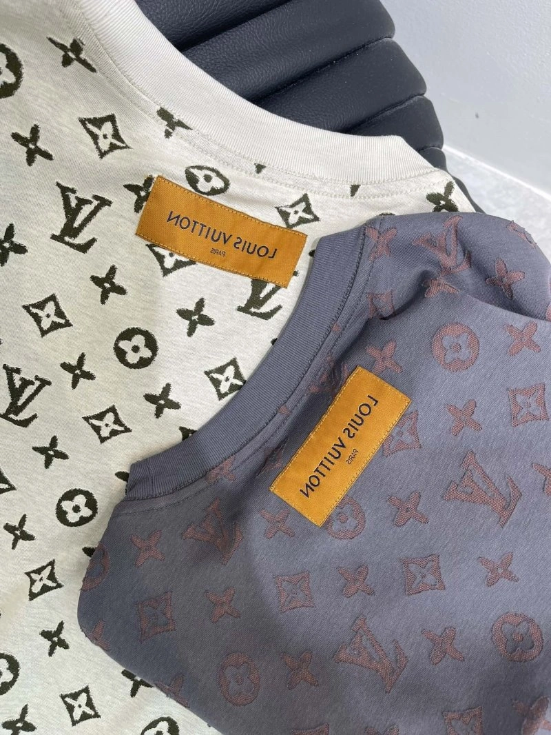 FreshLook Louis Vuitton T-Shirts 130437