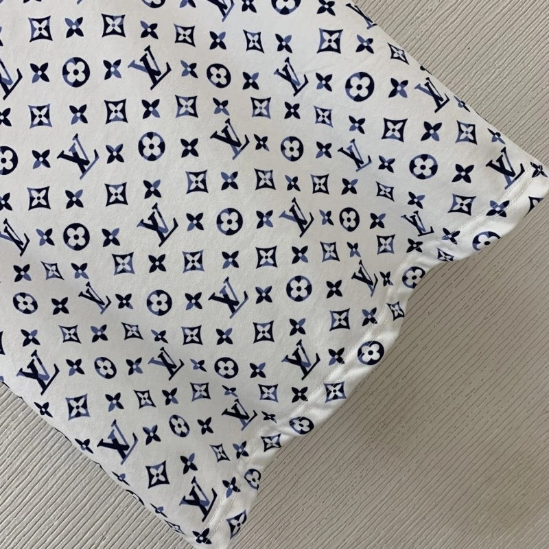 RelaxedFit Louis Vuitton T-Shirts 130433