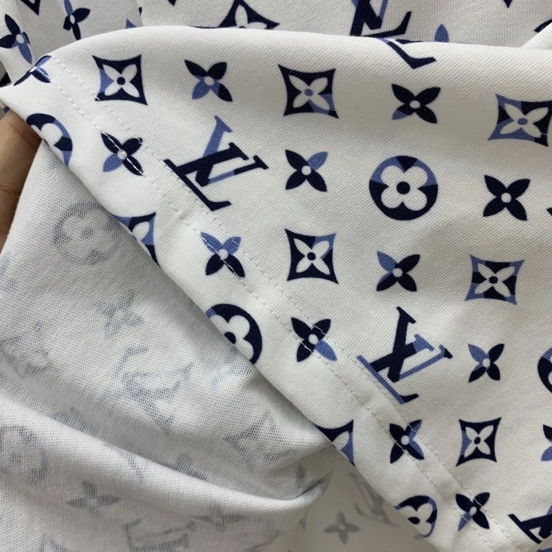 RelaxedFit Louis Vuitton T-Shirts 130433