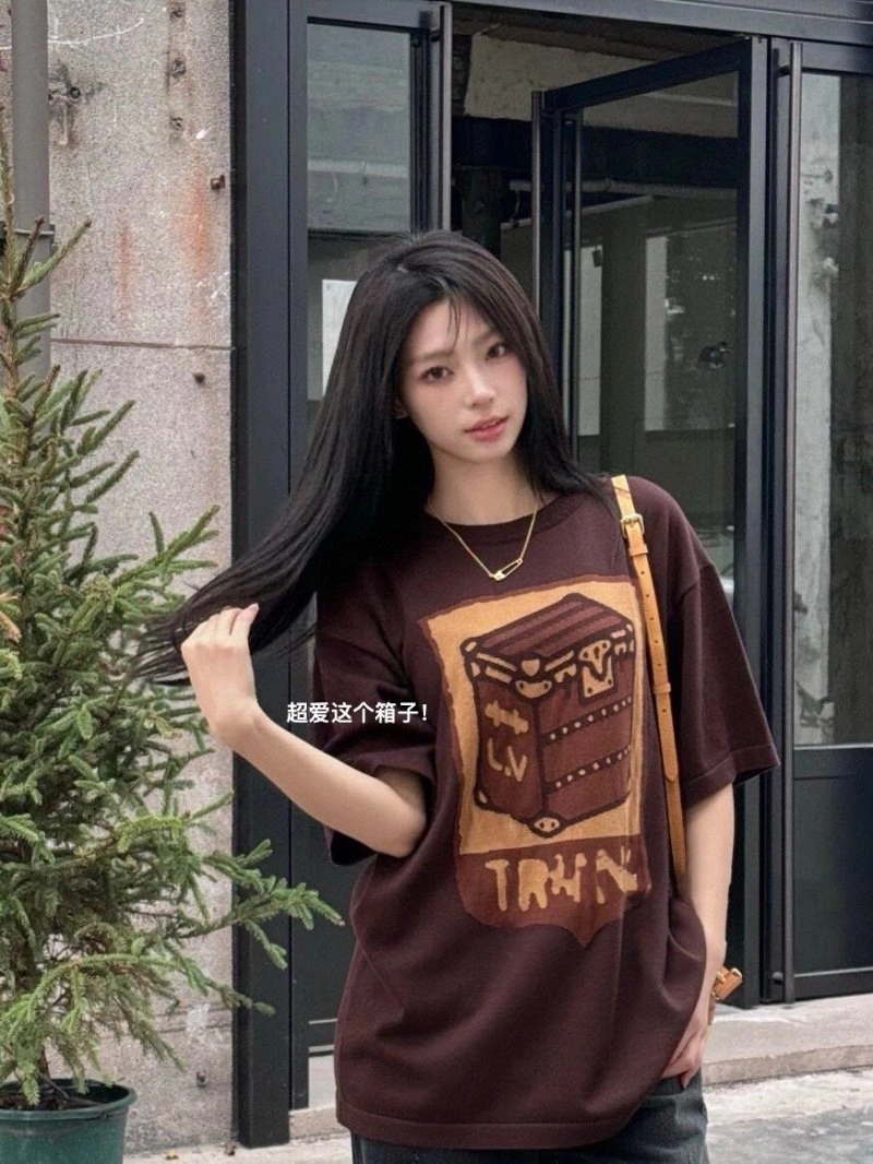 Louis Vuitton T-Shirts AllSeason 130432