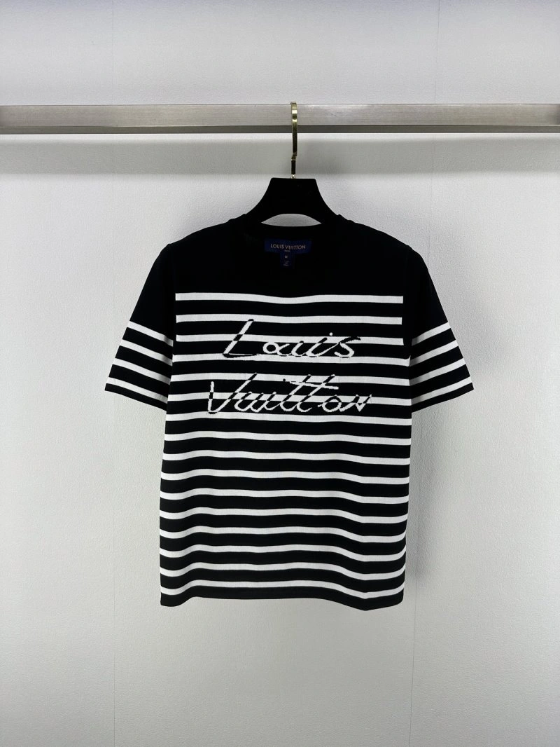 Louis Vuitton T-Shirts Comfortable 130424