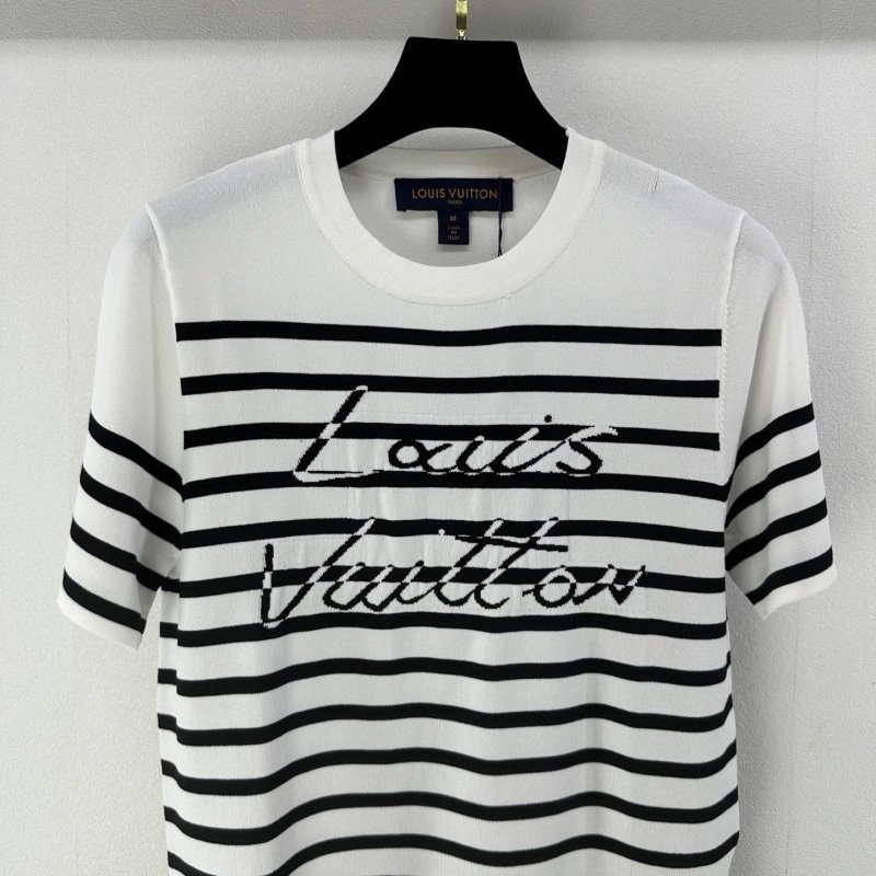 Louis Vuitton T-Shirts Minimalist 130419