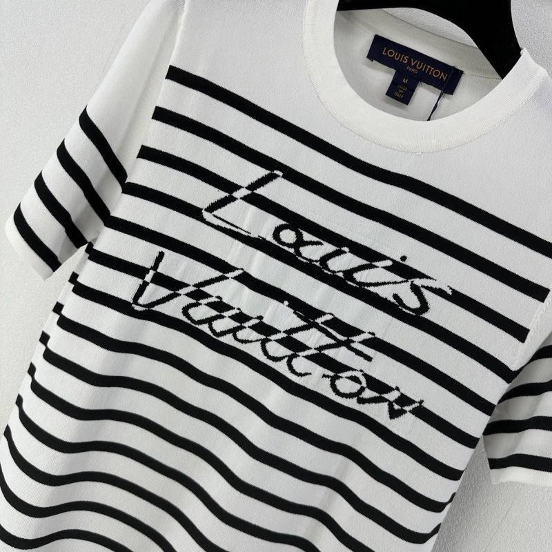 Louis Vuitton T-Shirts Minimalist 130419