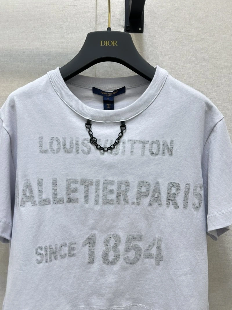 Comfortable Louis Vuitton T-Shirts 130412