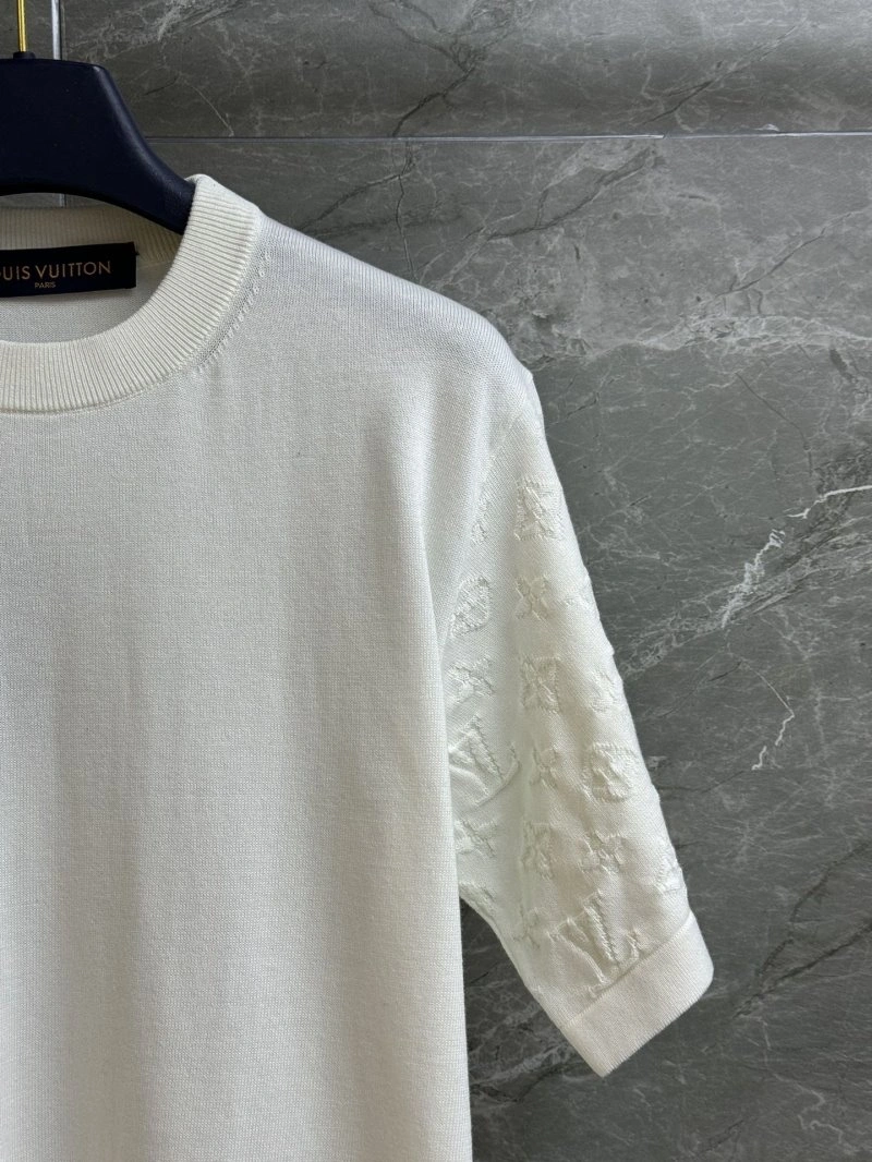 Louis Vuitton T-Shirts Comfortable 130404