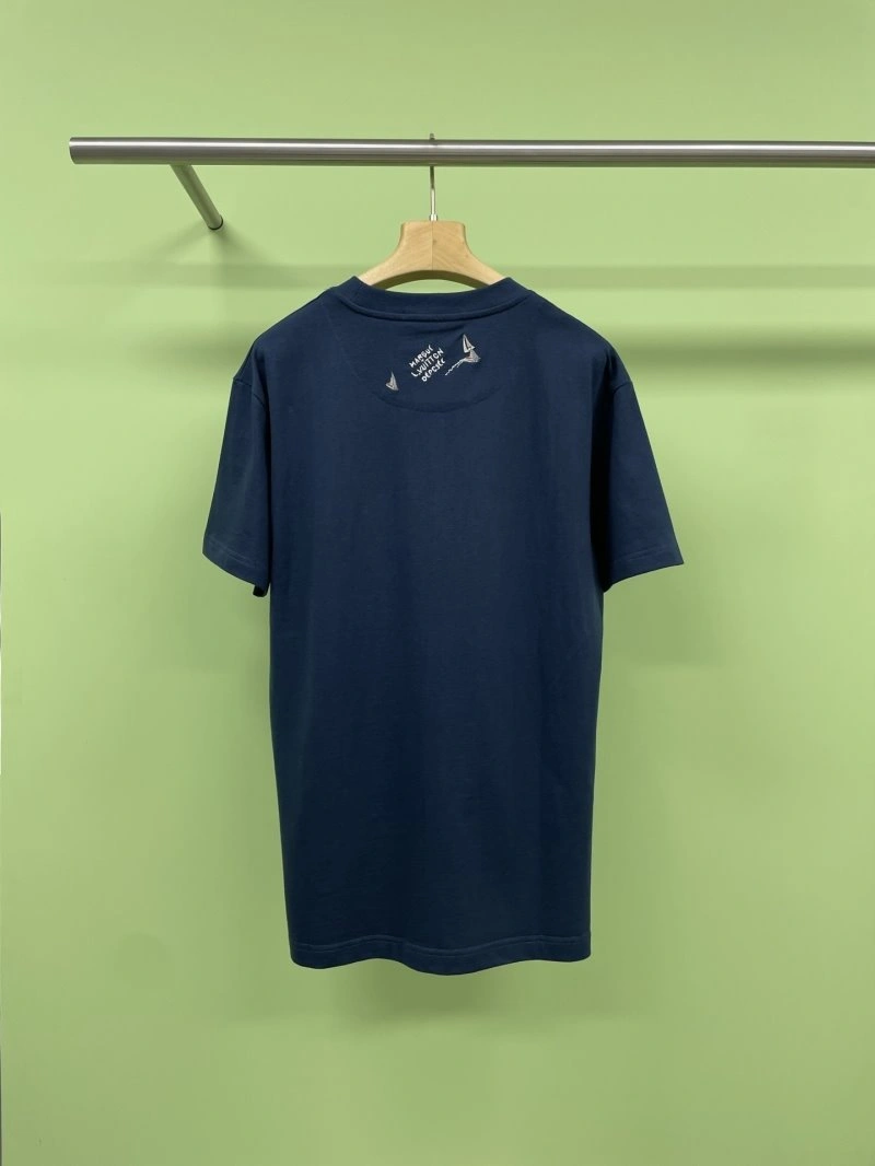 Snug Louis Vuitton T-Shirts 130409
