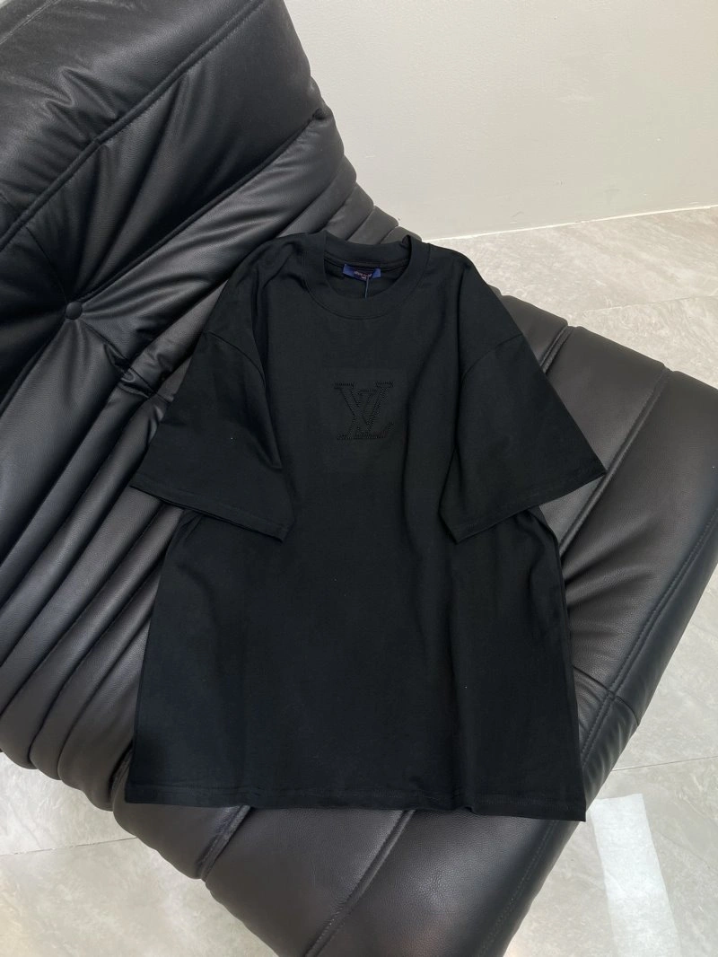 Louis Vuitton T-Shirts Sustainable 130403