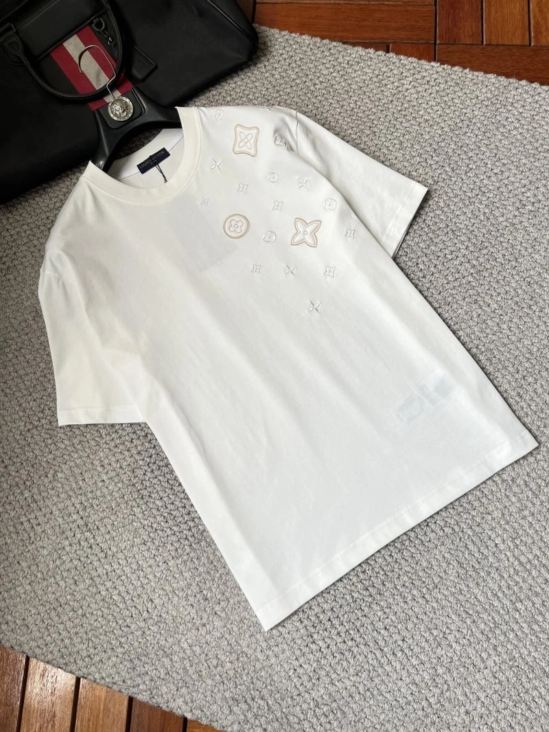 MultiPurpose Louis Vuitton T-Shirts 135725