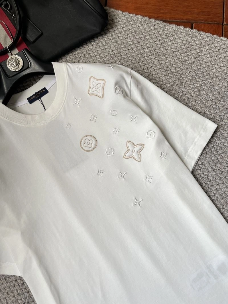 MultiPurpose Louis Vuitton T-Shirts 135725