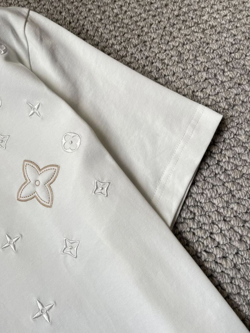 MultiPurpose Louis Vuitton T-Shirts 135725