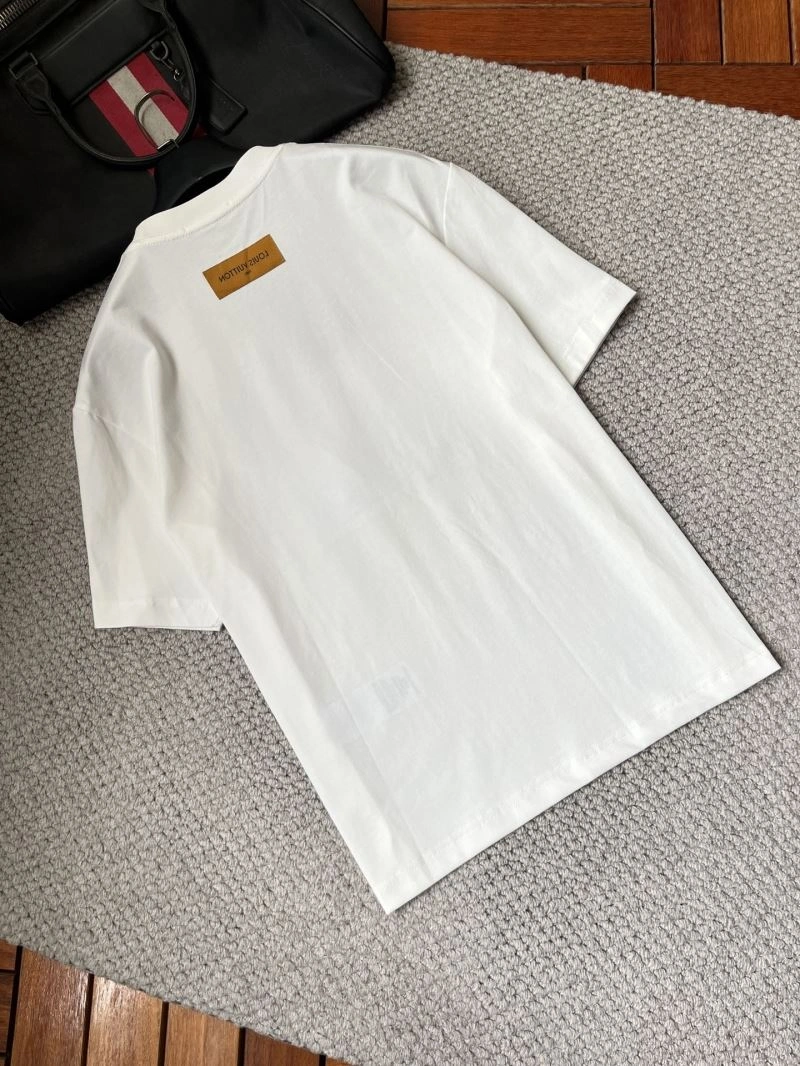MultiPurpose Louis Vuitton T-Shirts 135725