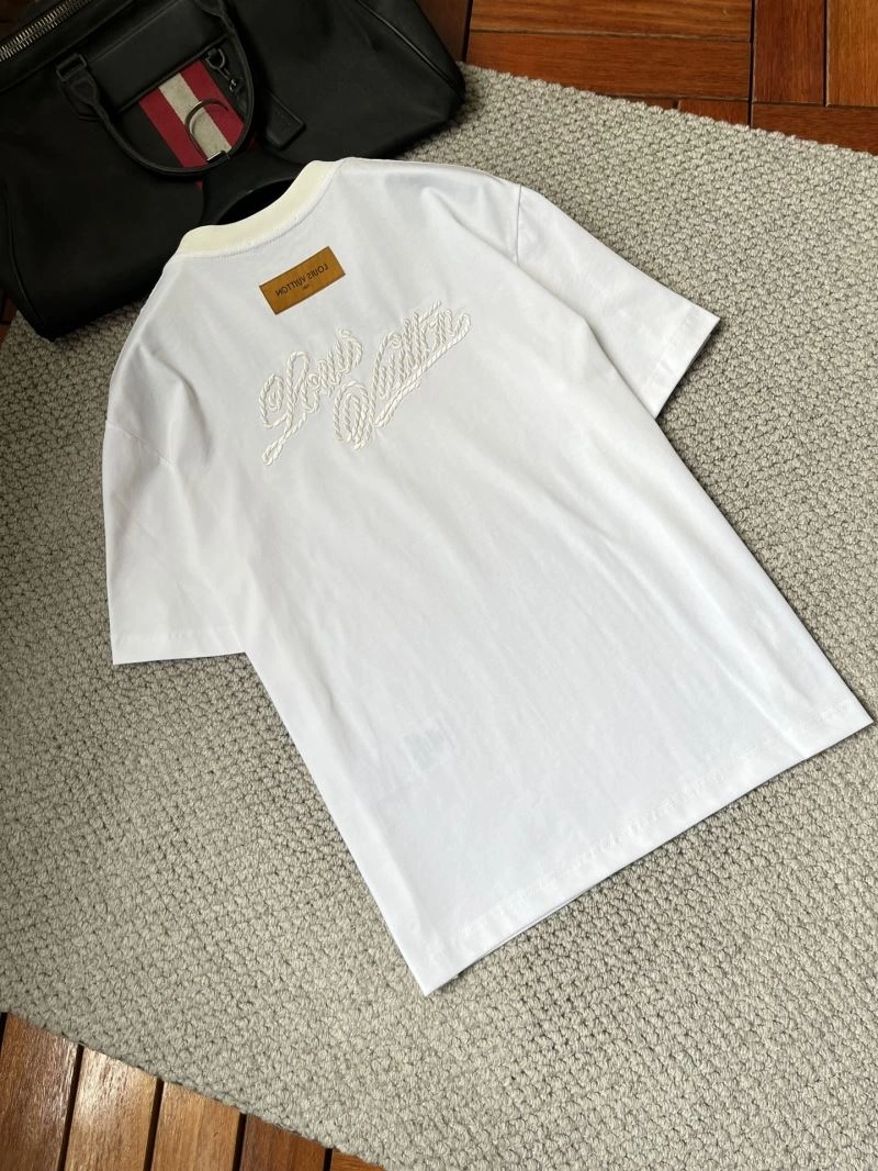 Resilient Louis Vuitton T-Shirts 135723
