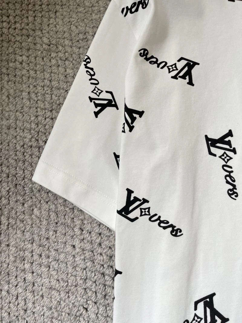 Louis Vuitton T-Shirts Classic 135718