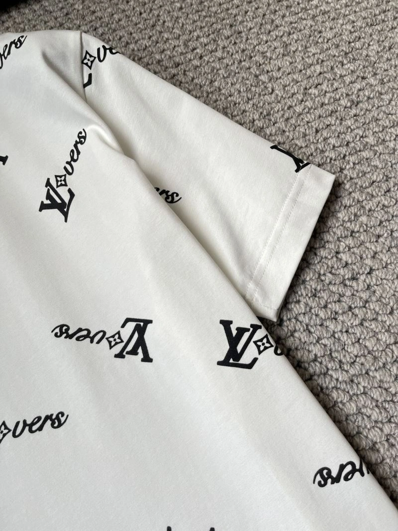 Louis Vuitton T-Shirts Classic 135718