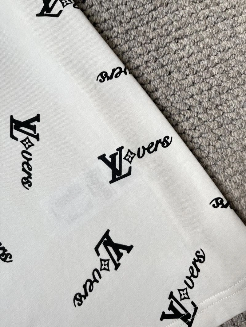 Louis Vuitton T-Shirts Classic 135718