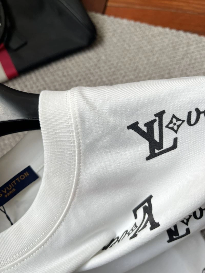 Louis Vuitton T-Shirts Classic 135718