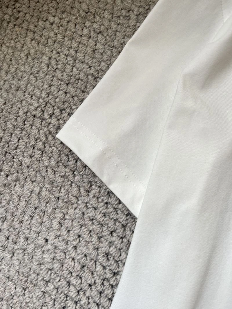 Trendsetting Louis Vuitton T-Shirts 135716