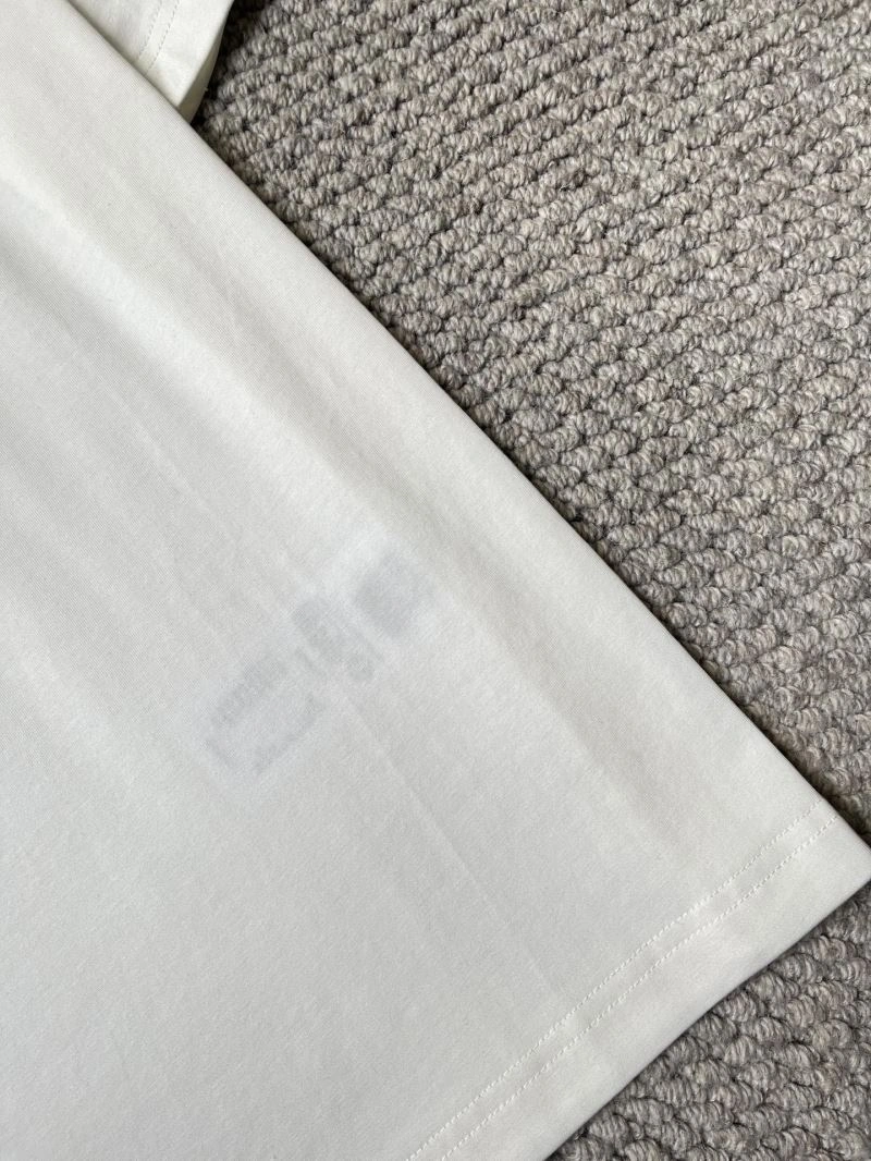 Compact Louis Vuitton T-Shirts 135713