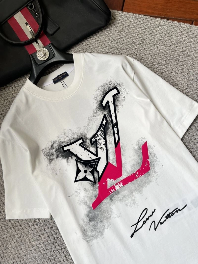 Louis Vuitton T-Shirts Premium 135714