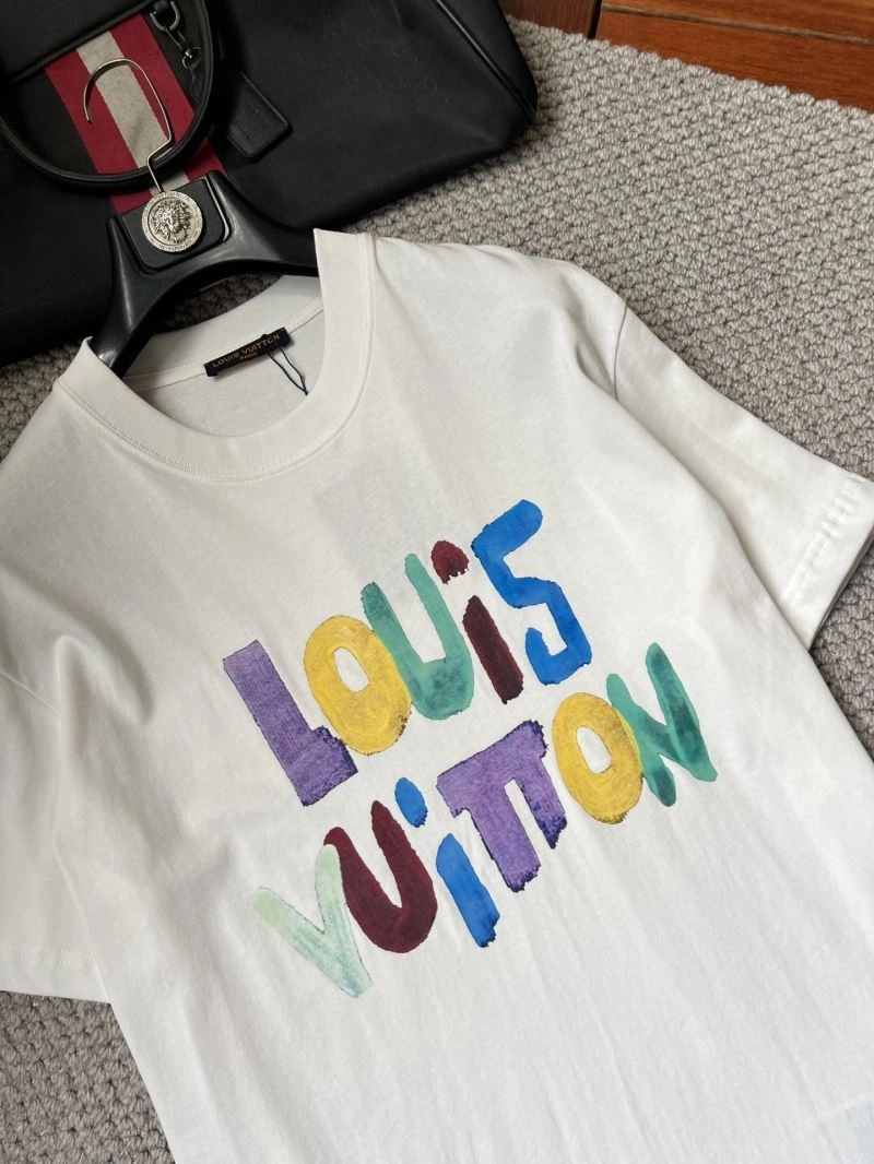 Casual Louis Vuitton T-Shirts 135710