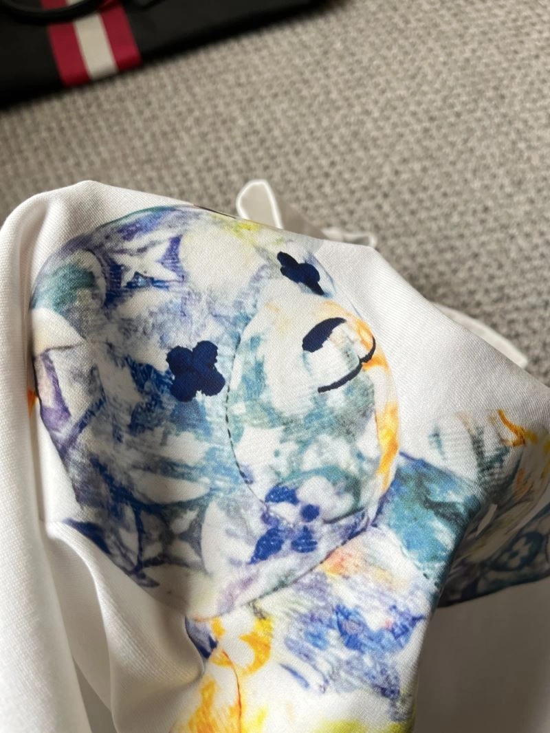 FreshLook Louis Vuitton T-Shirts 135709