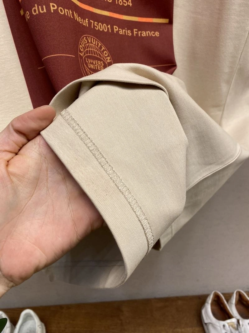 HighQuality Louis Vuitton T-Shirts 135699