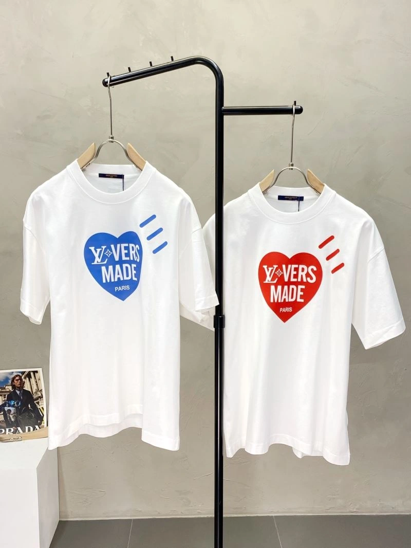 Stylish Louis Vuitton T-Shirts 135698