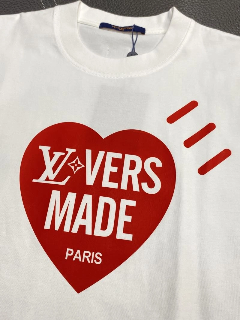 Stylish Louis Vuitton T-Shirts 135698
