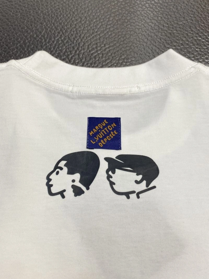Stylish Louis Vuitton T-Shirts 135698