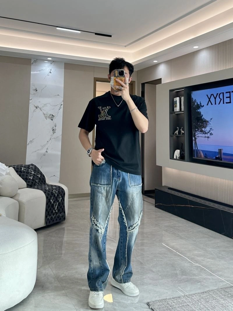 AllSeason Louis Vuitton T-Shirts 135690
