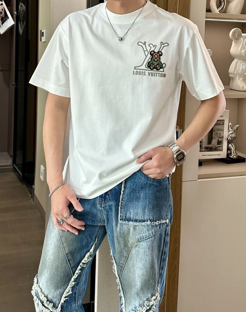 Contemporary Louis Vuitton T-Shirts 135708