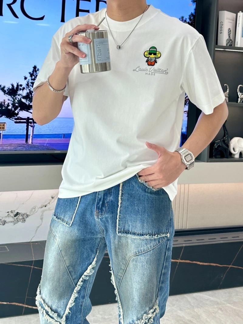 Louis Vuitton T-Shirts WaterResistant 135685