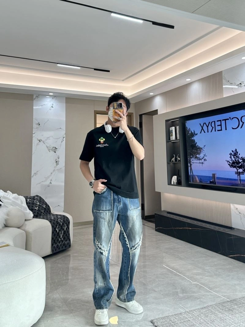 Louis Vuitton T-Shirts Snug 135704