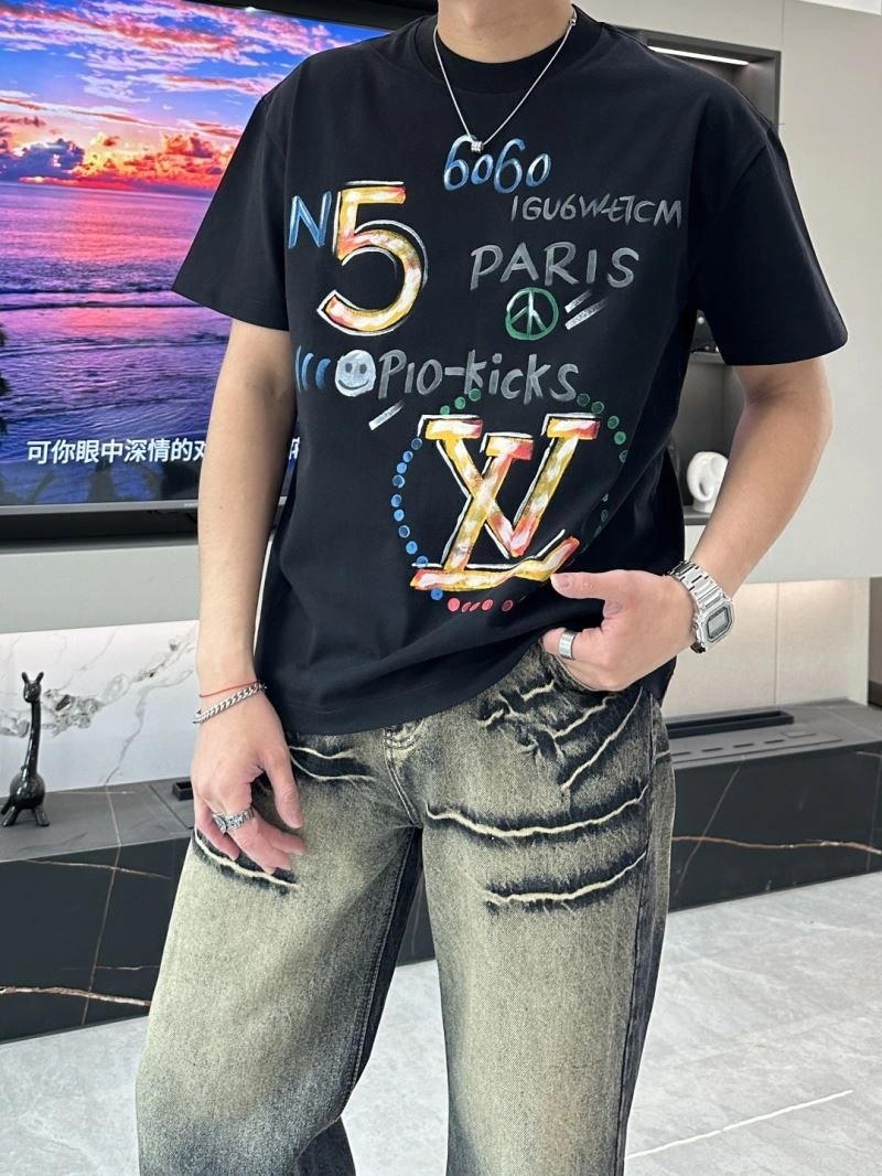 Louis Vuitton T-Shirts WrinkleFree 135680
