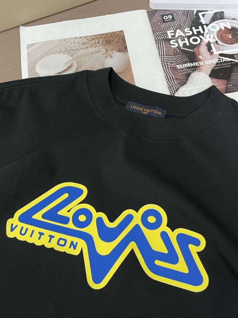 Louis Vuitton T-Shirts Unisex 135700