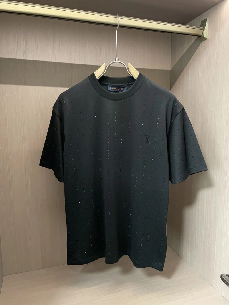 Louis Vuitton T-Shirts WellDesigned 135683