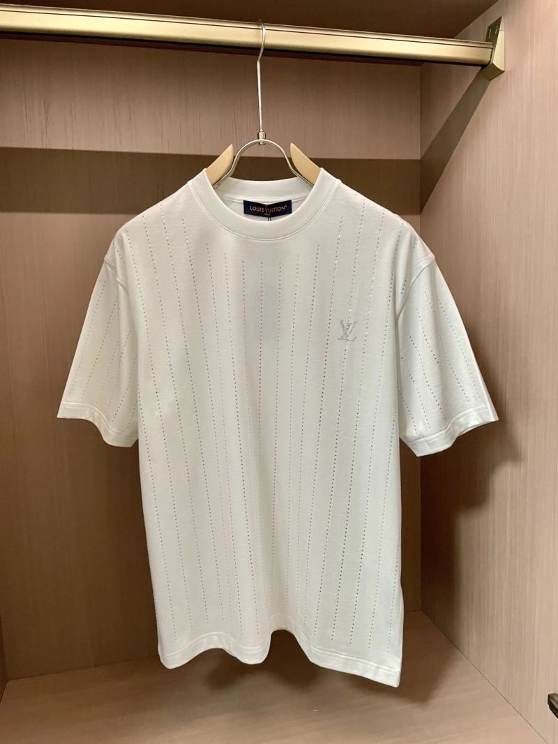 Louis Vuitton T-Shirts WellDesigned 135683