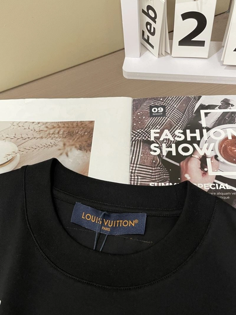 Louis Vuitton T-Shirts Soft 135693