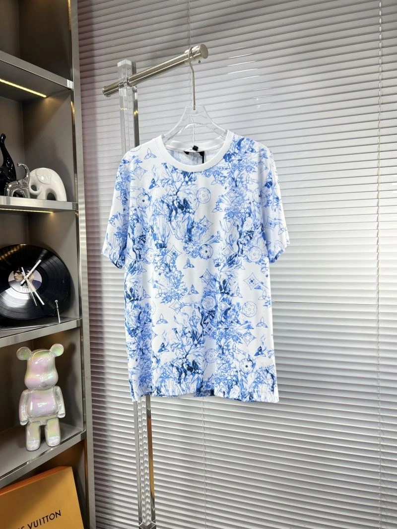 Louis Vuitton T-Shirts EasyMatch 135688