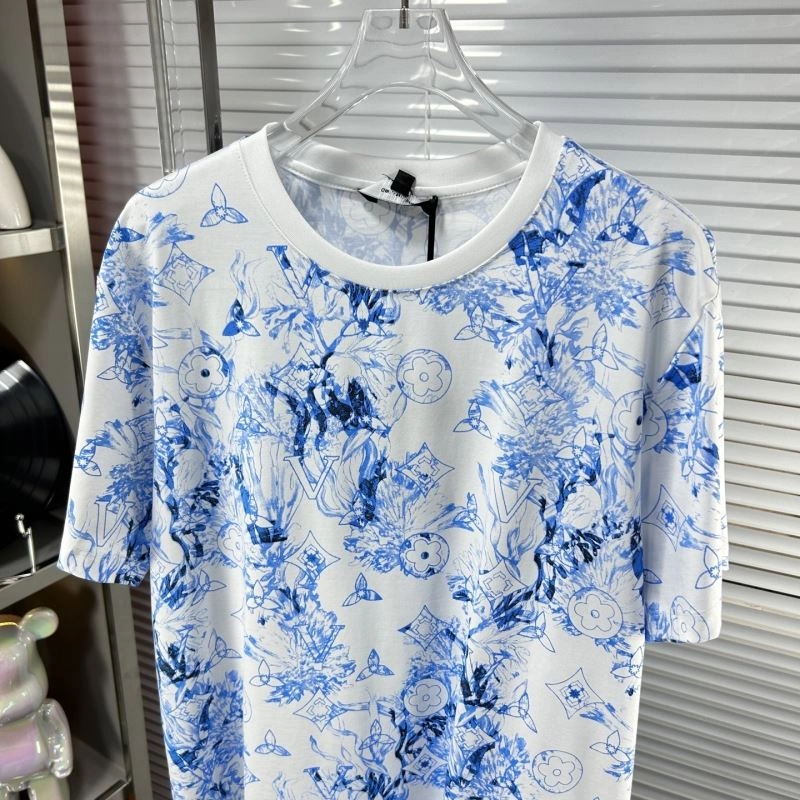 Louis Vuitton T-Shirts EasyMatch 135688