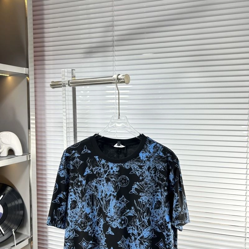 Soft Louis Vuitton T-Shirts 135701