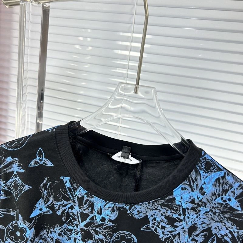 Soft Louis Vuitton T-Shirts 135701