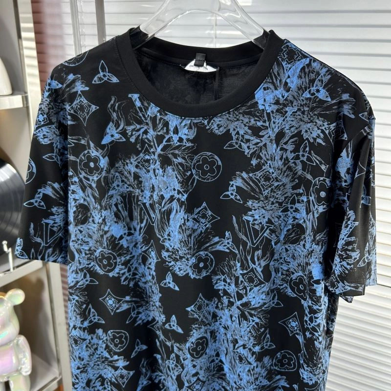 Soft Louis Vuitton T-Shirts 135701