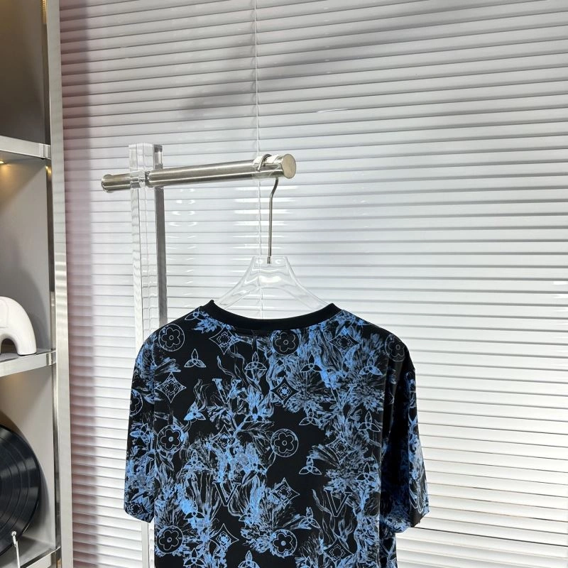Soft Louis Vuitton T-Shirts 135701
