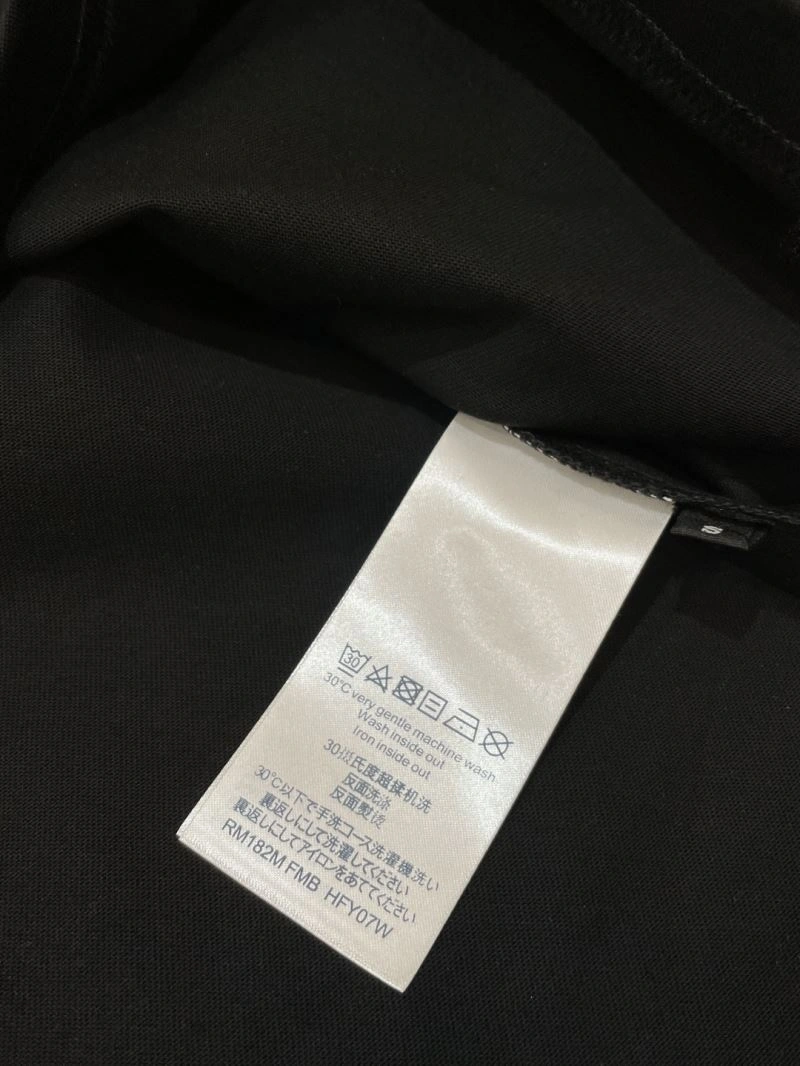 Louis Vuitton T-Shirts Minimalist 135675