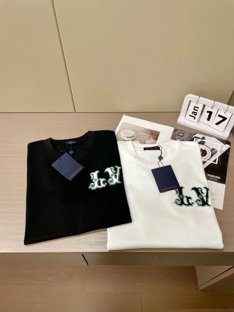 Louis Vuitton T-Shirts Durable 135676