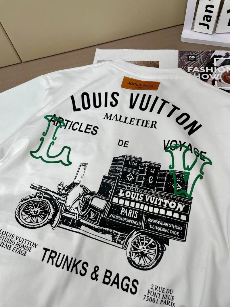 Louis Vuitton T-Shirts Durable 135676